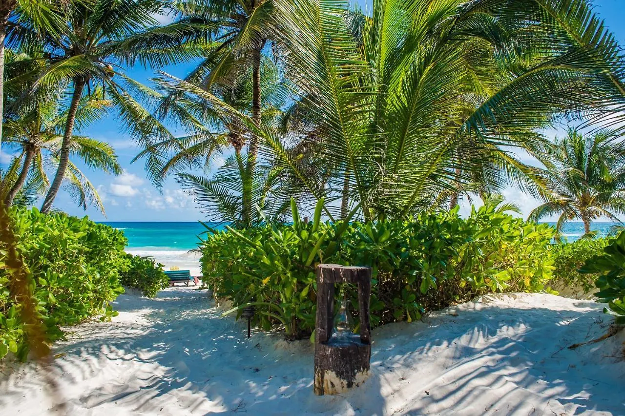 La Luna Tulum By Lockey Ξενοδοχείο